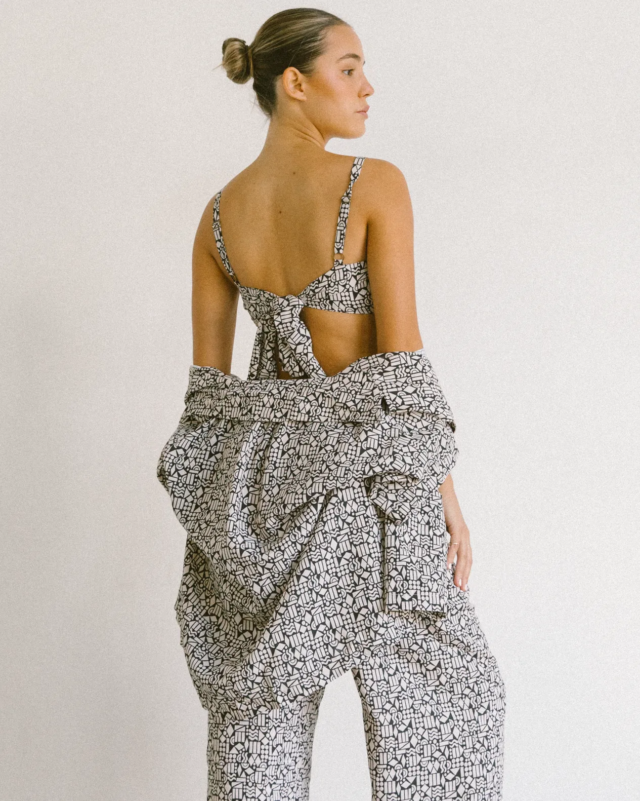 WAREHOUSE SALE | Pearl Crop | Geo