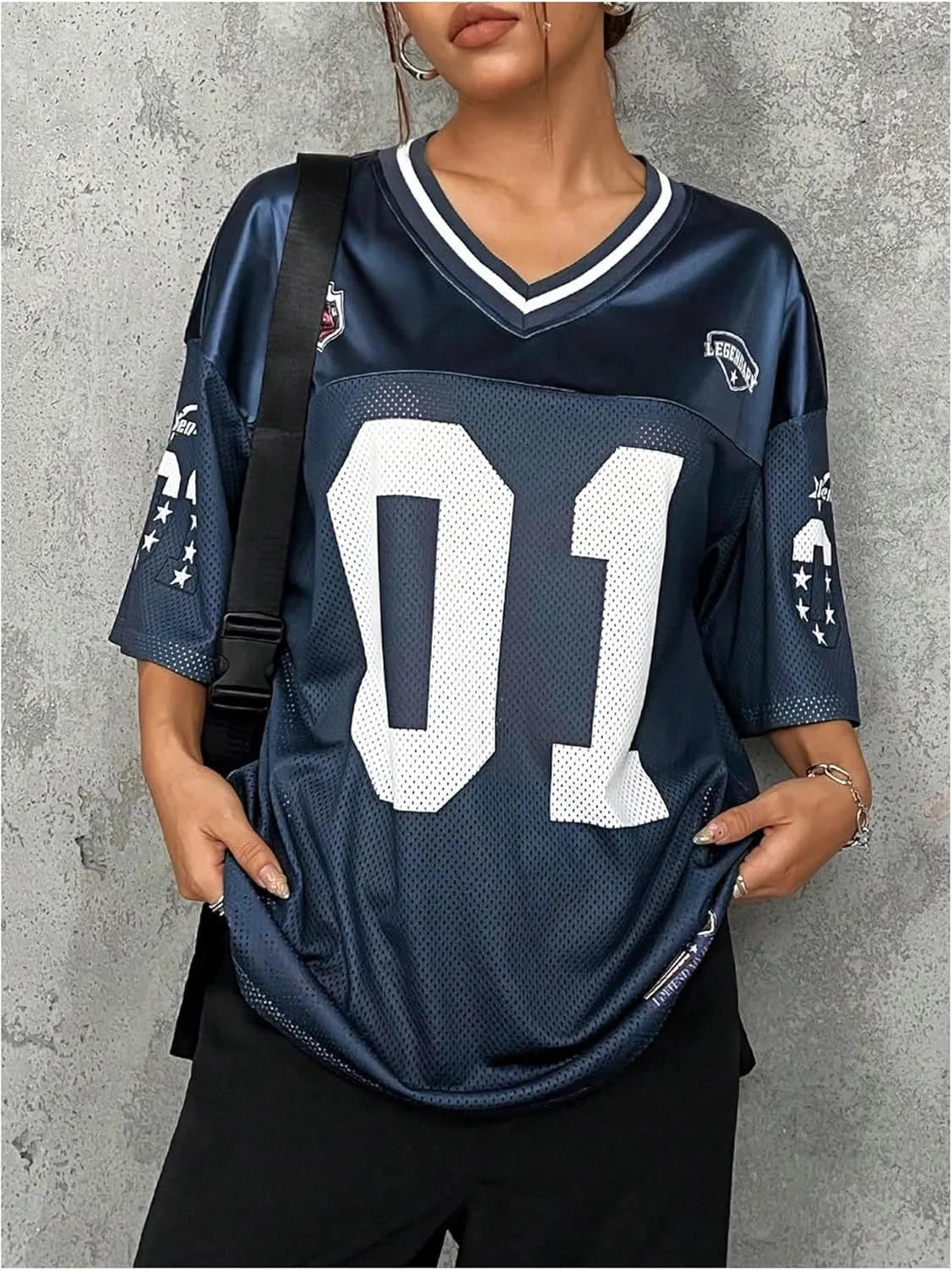 WDIRARA Women's Plus Size Football Jersey Shirts Oversized T Shirt Graphic Letter Print V Neck Short Sleeve Streetwear Top